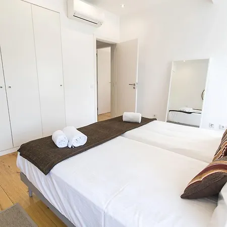 Апартаменты Lovelystay - Cais River View