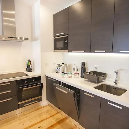 Апартаменты Lovelystay - Cais River View