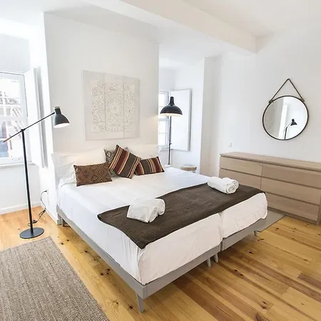 Апартаменты Lovelystay - Cais River View Лиссабон