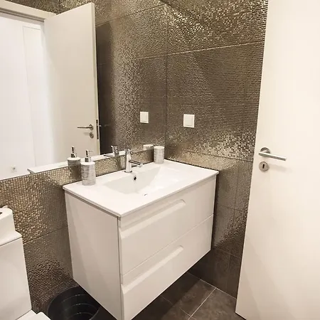 Апартаменты Lovelystay - Cais River View