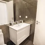 Апартаменты Lovelystay - Cais River View